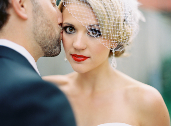red-lipstick-and-smokey-eyed-bride