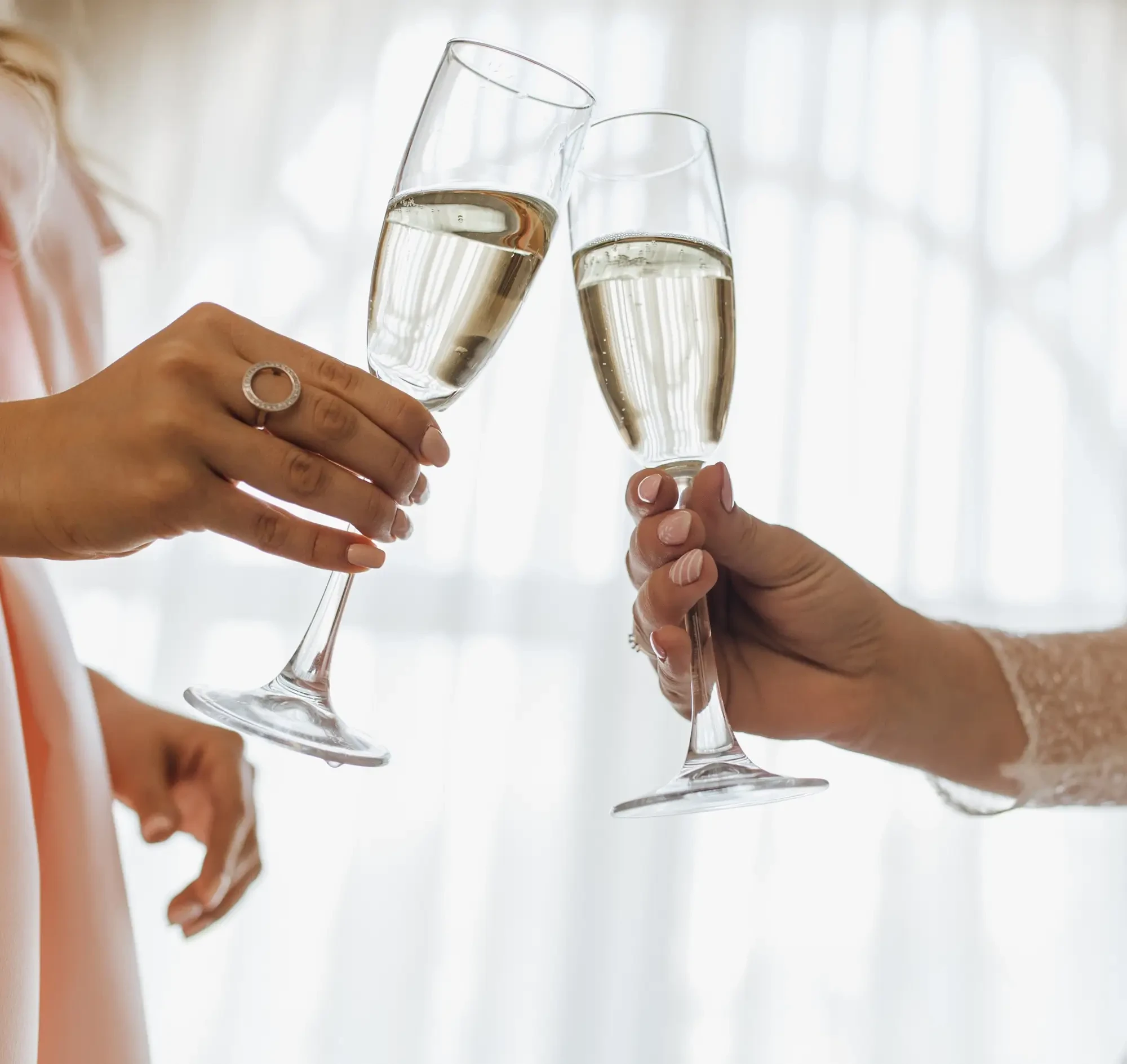 BROWSE &amp; BUBBLY