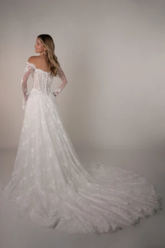 Stella York 8389 #1 thumbnail